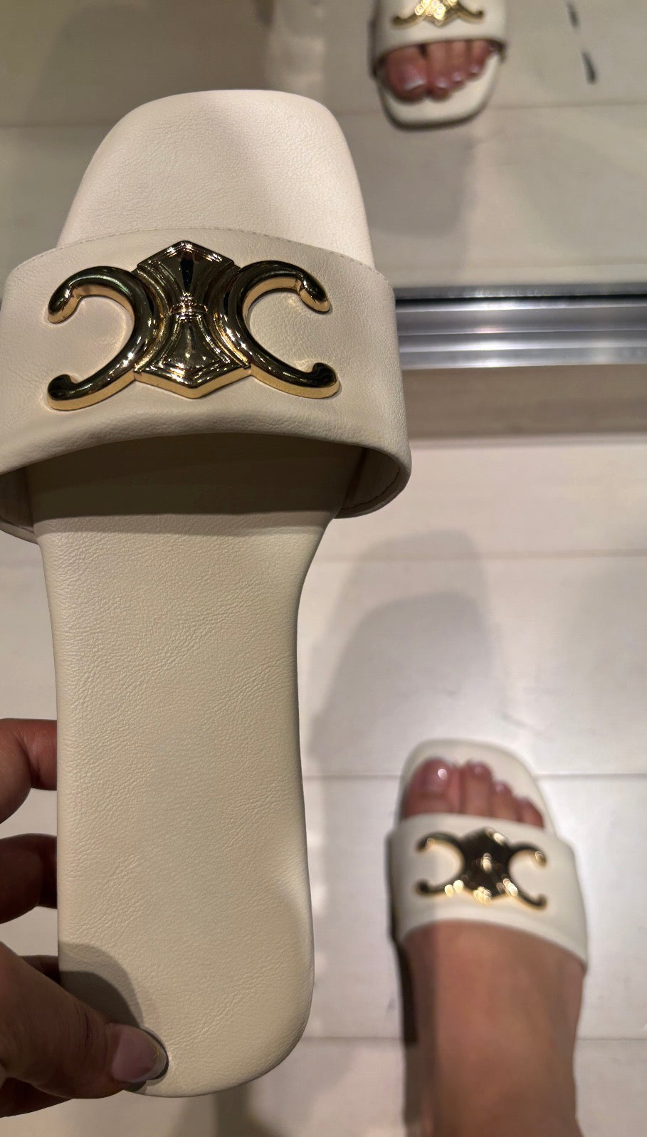 Anahi sandals