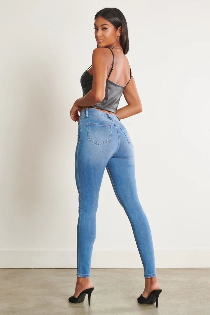 Arai's Jeans