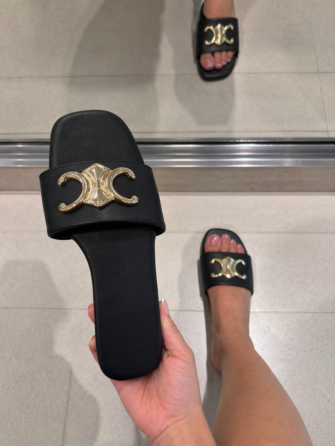Anahi sandals