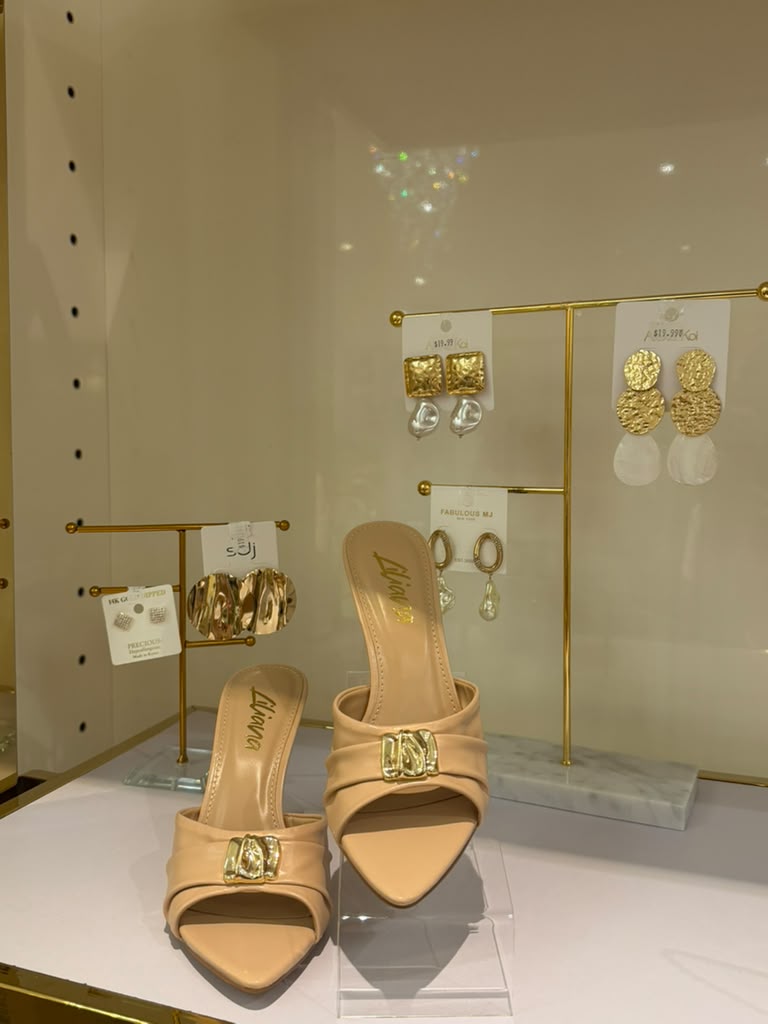 Camelia's Heels