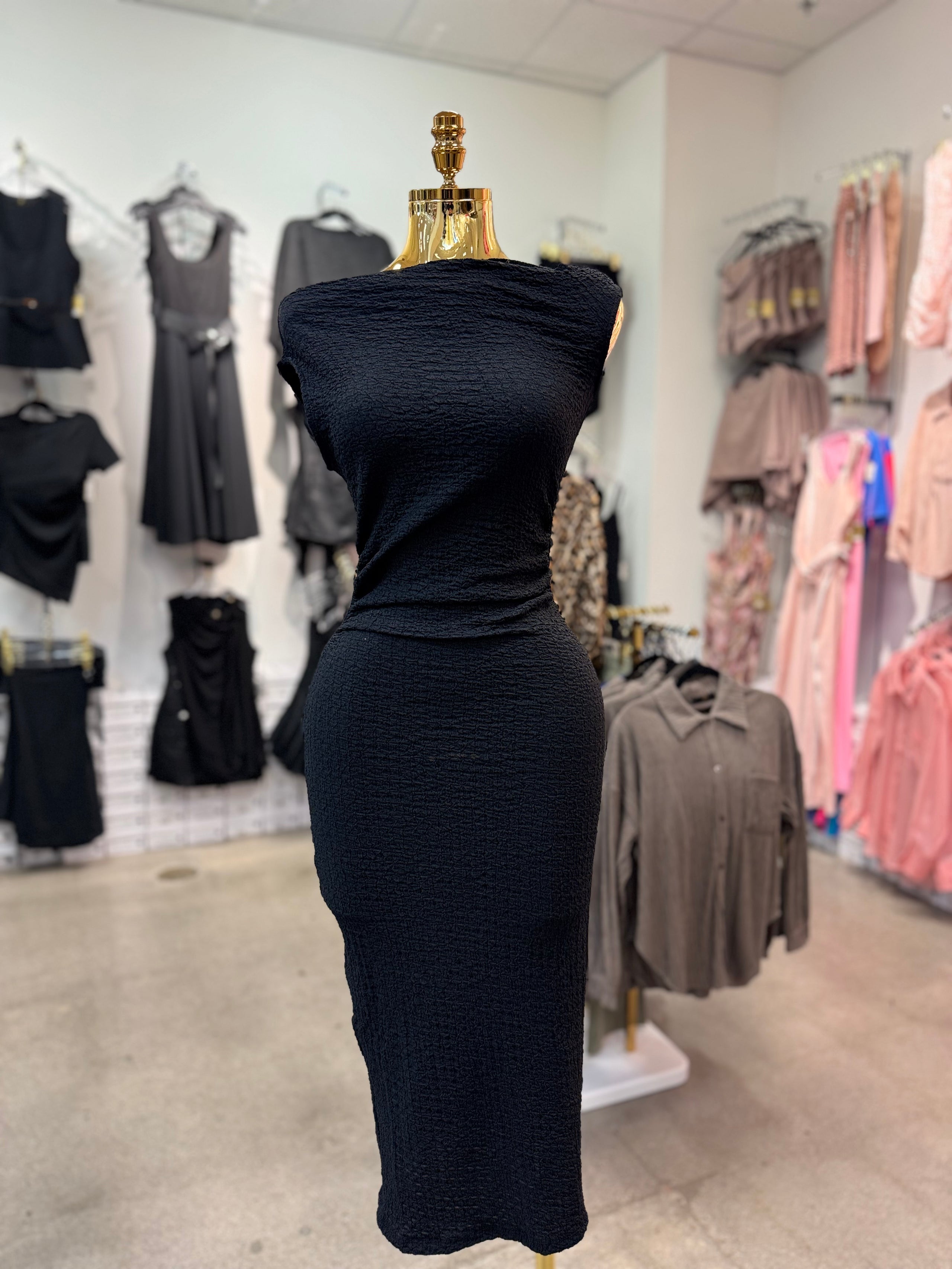 Evi's Midi Dress