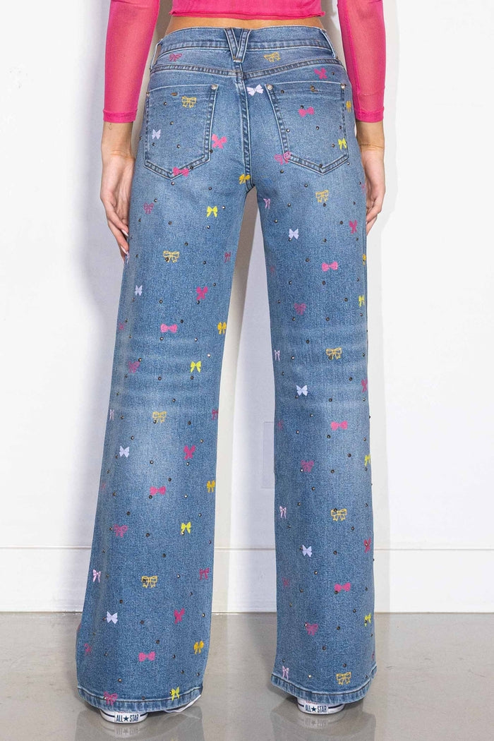 Anahi's Jeans