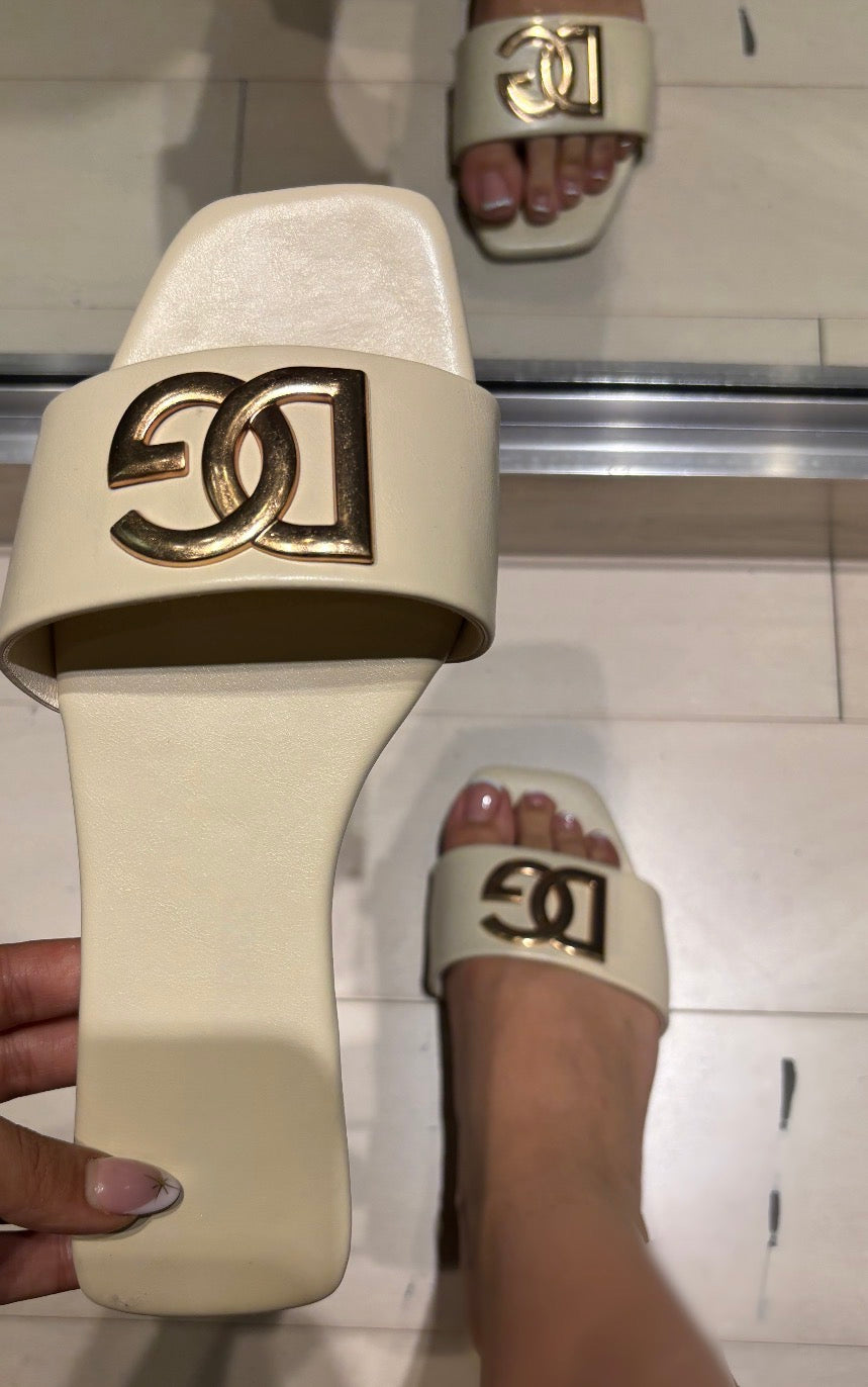 Gillian Sandal