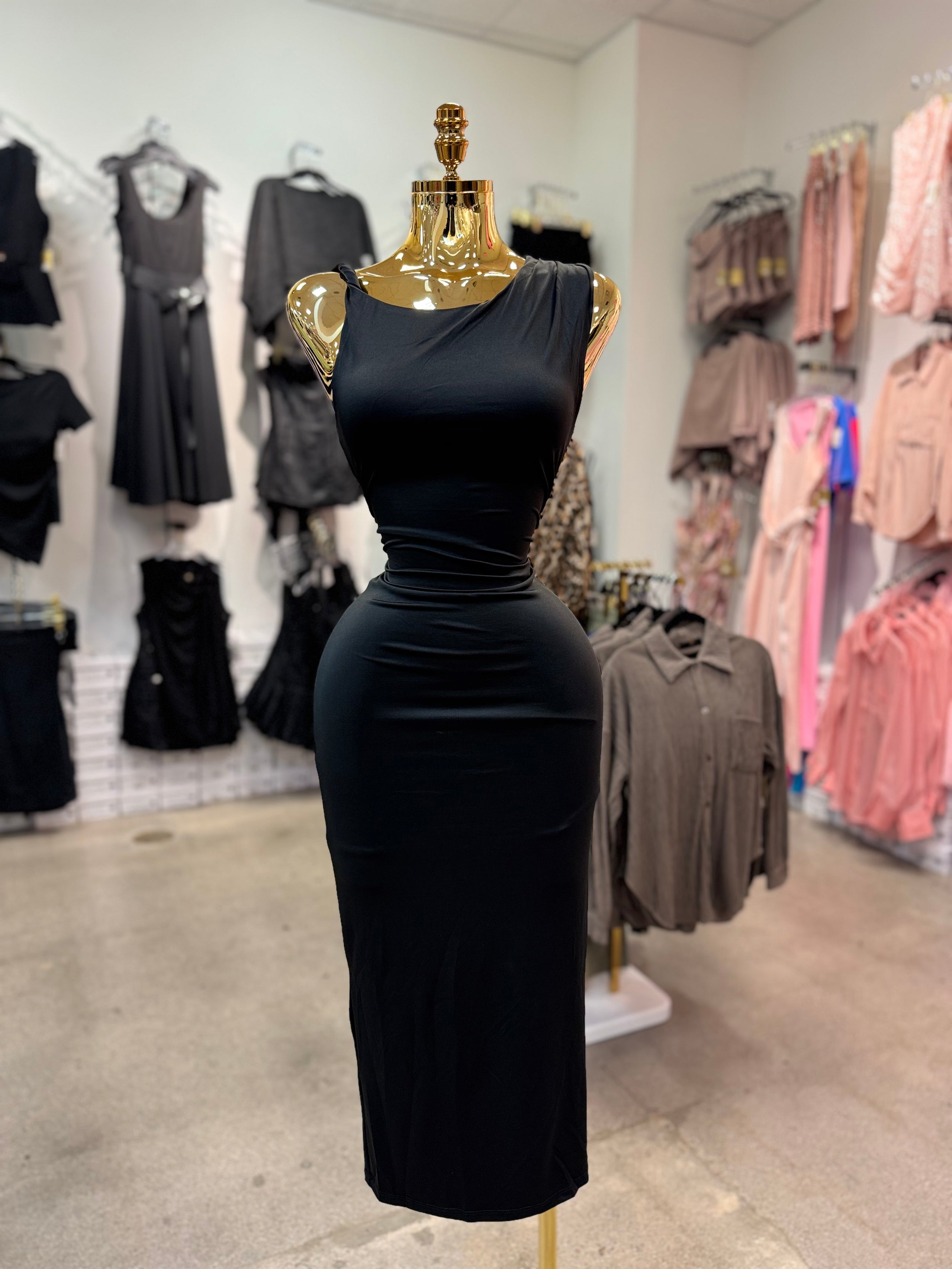 Via's Midi Dress