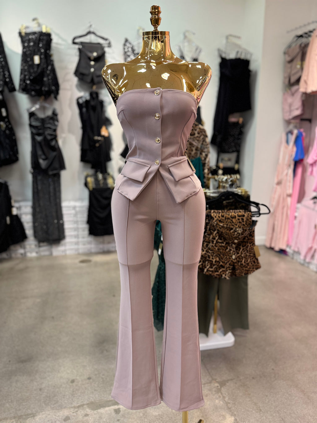 Aurora's Set