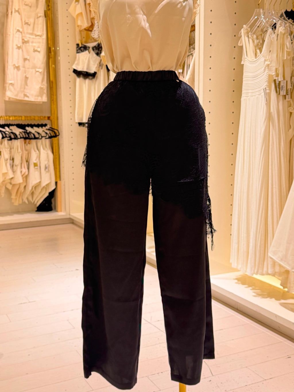 Riri's Pants