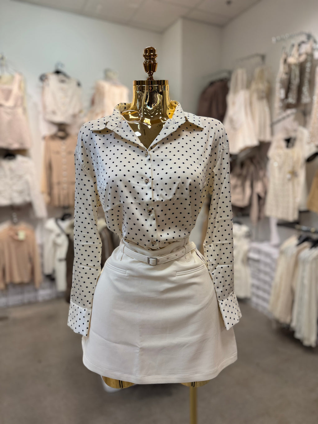Moni's Top