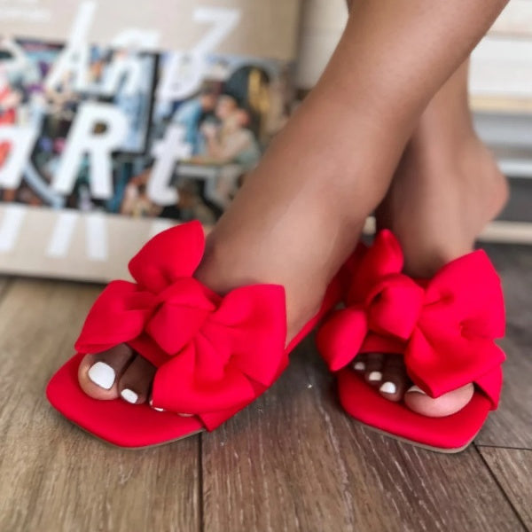 Minnie’s Sandals