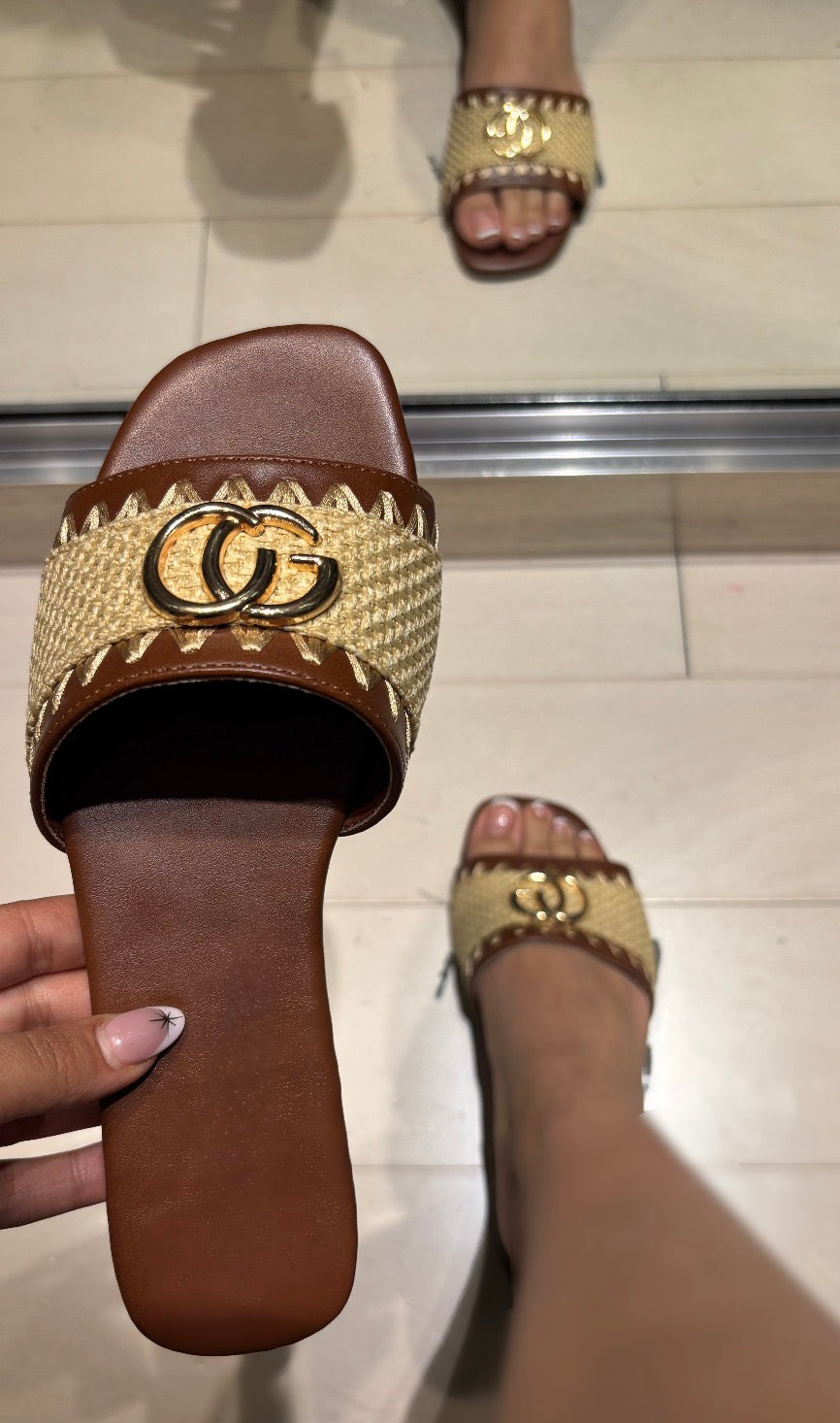 Jenifer Sandal