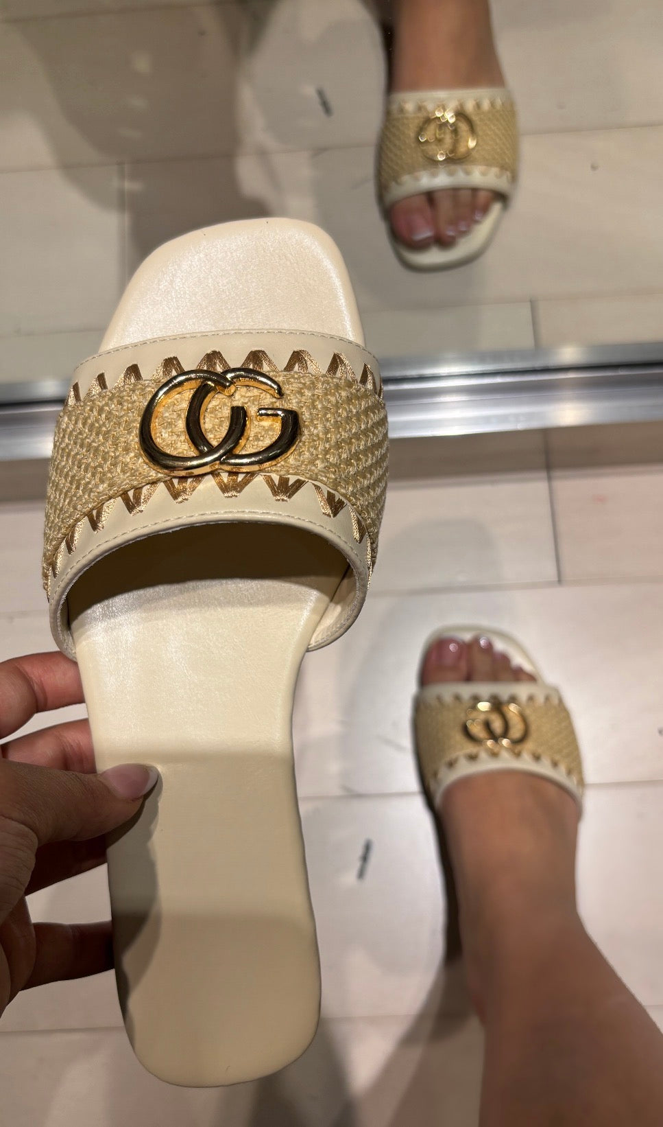 Jenifer Sandal