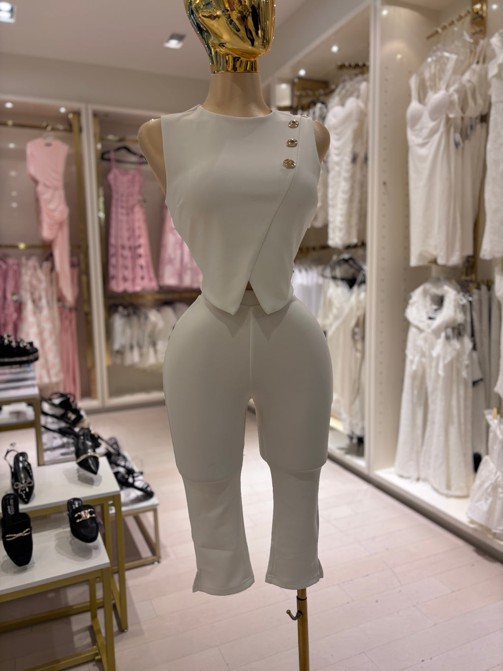 Shori's Capri Set