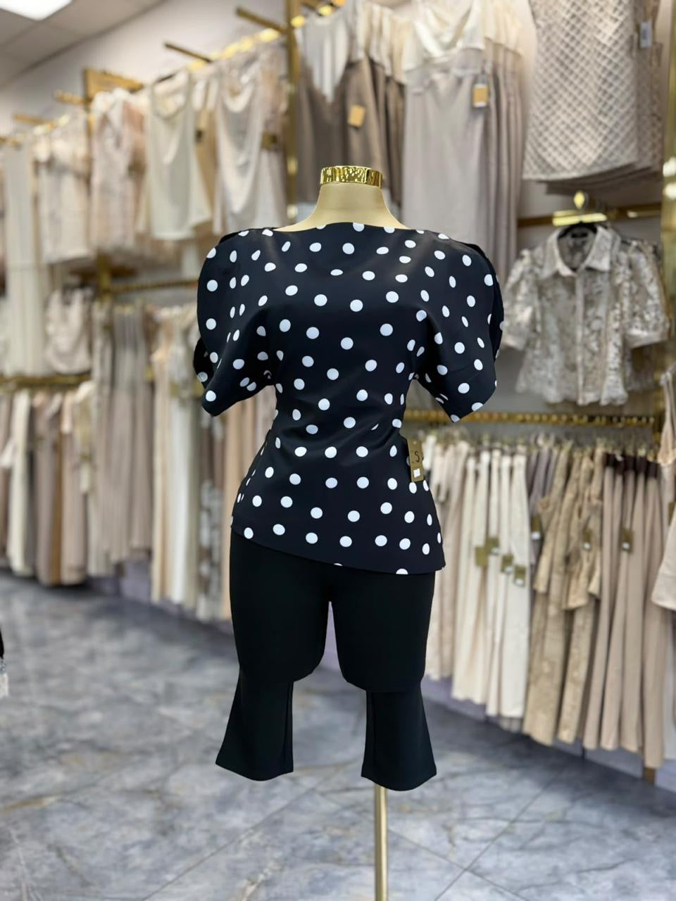 Naomy's Top