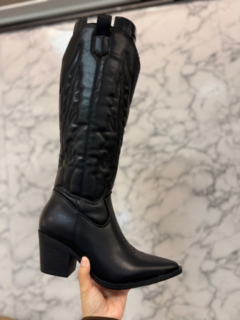 Auriana's Boots