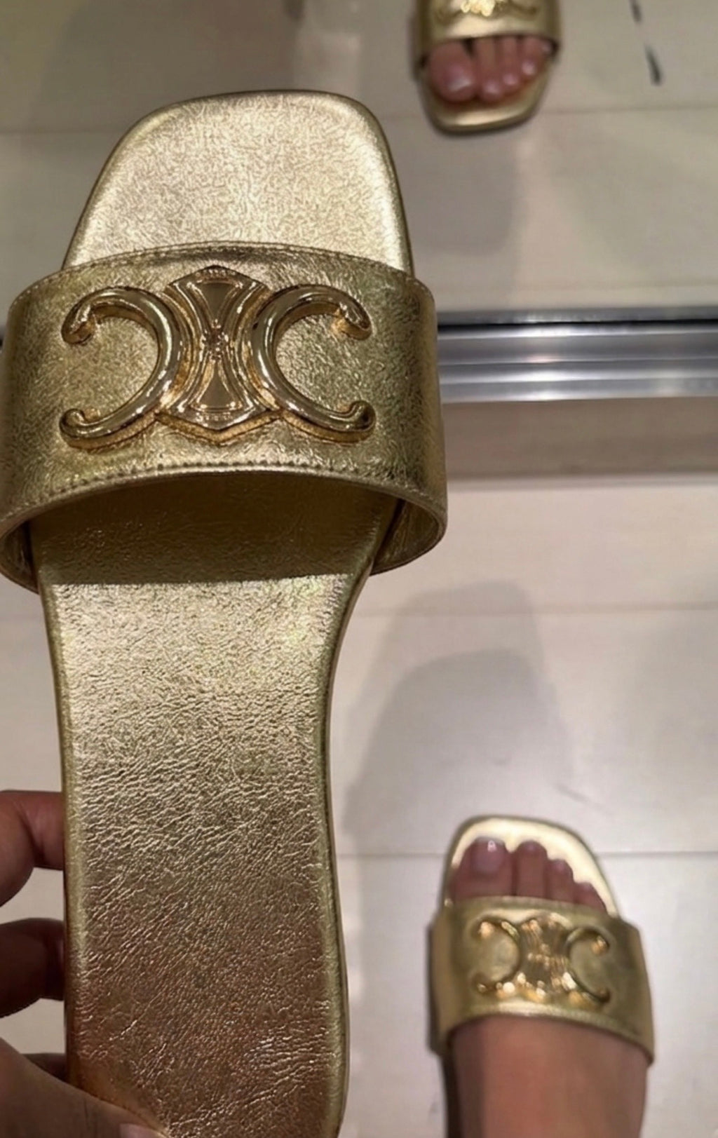 Anahi sandals