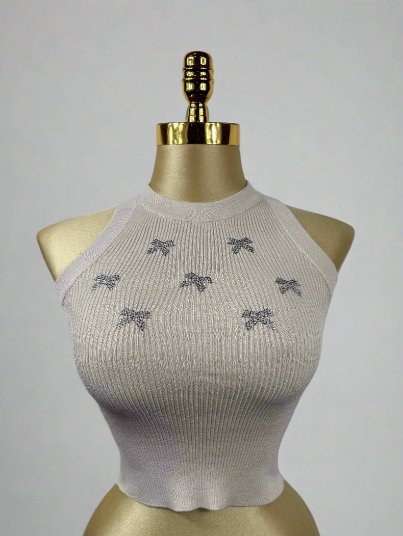 Amelia's top