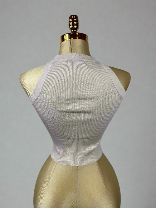 Amelia's top