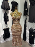 Que's Dress