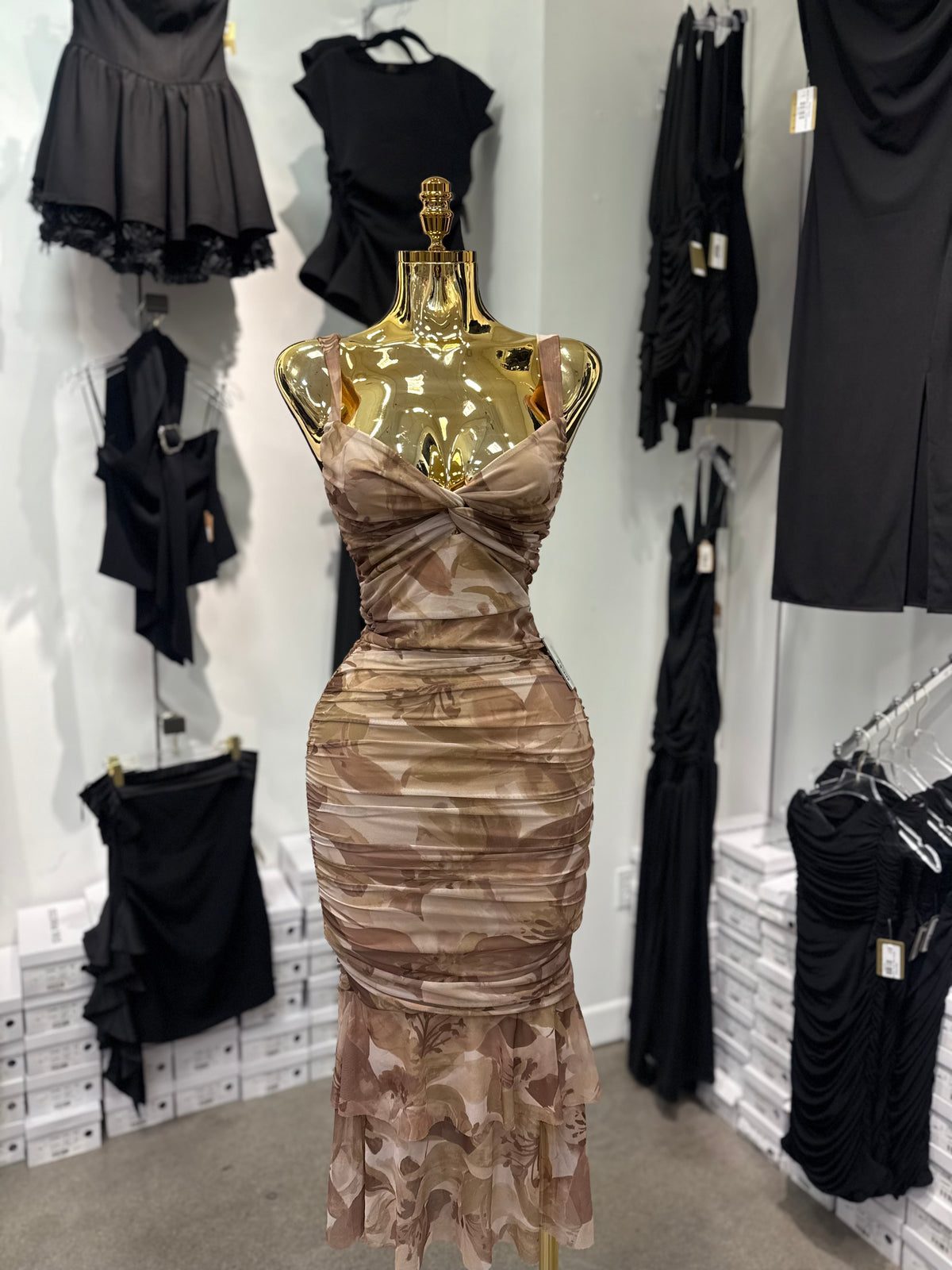 Que's Dress