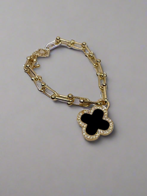 Ren's bracelet