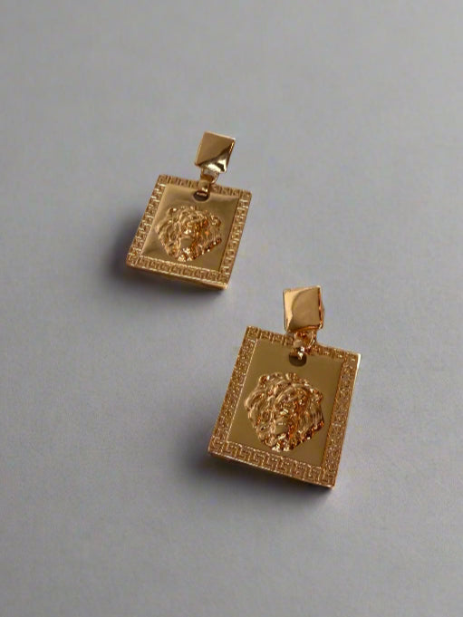 Nia's Earring