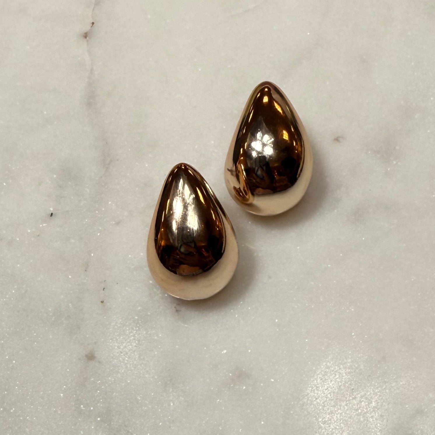 Noa's Earring