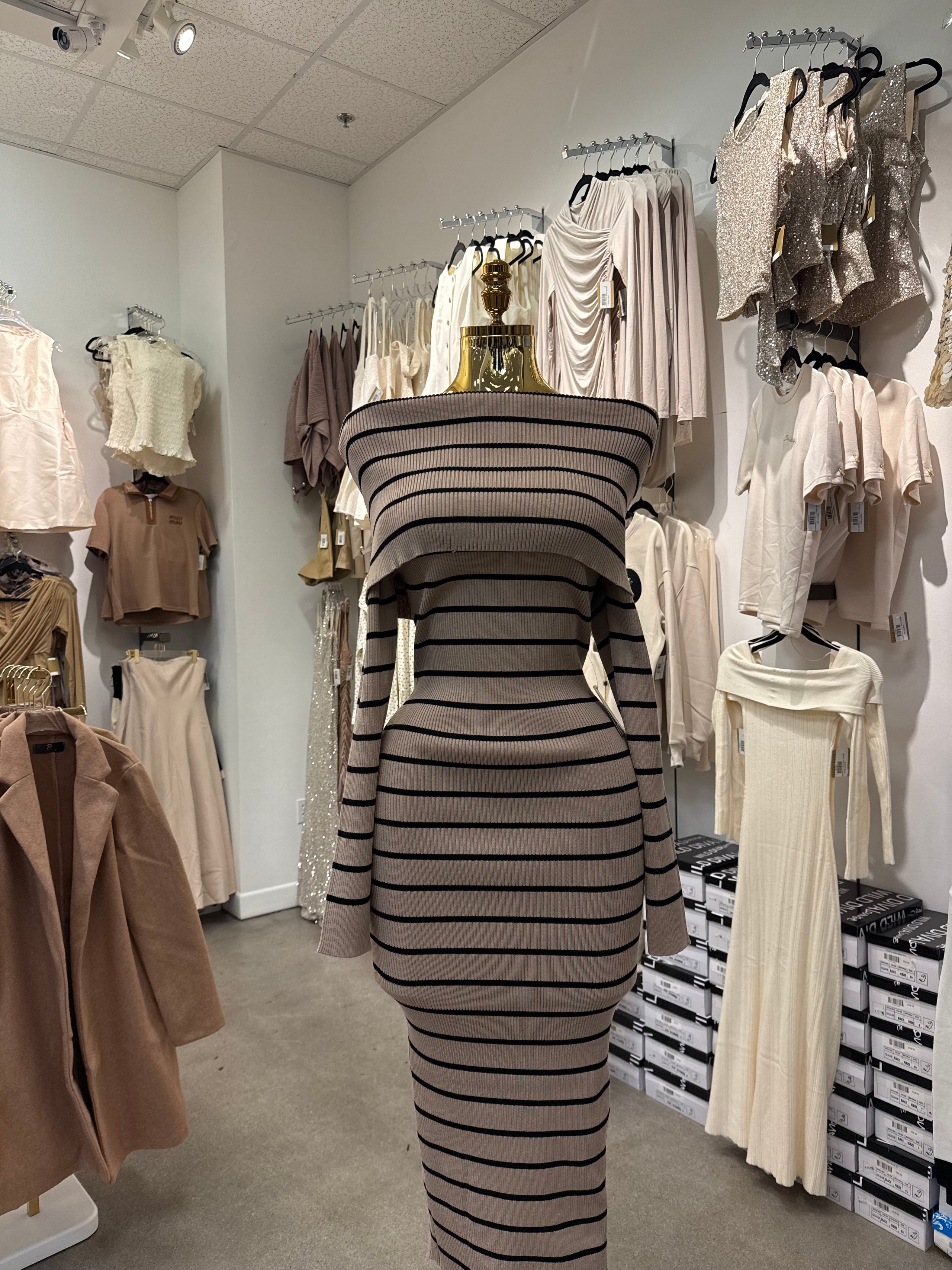 Neo's Midi Dress