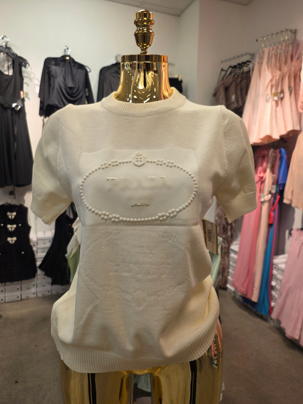 Pensee's Top