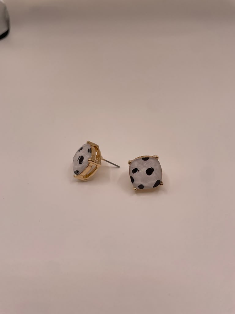 Inayee's Earing