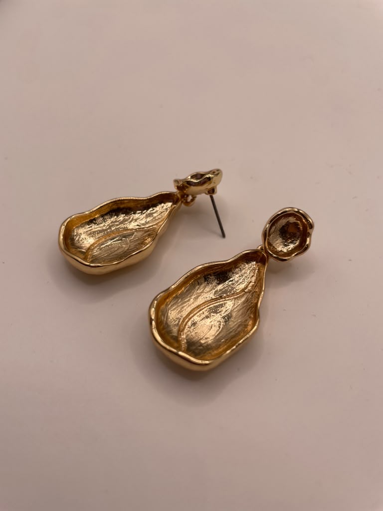Thondra's Earings