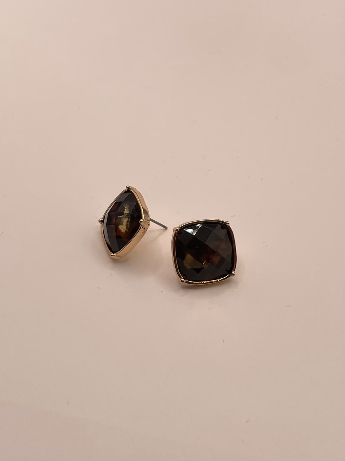 Juge's Earings