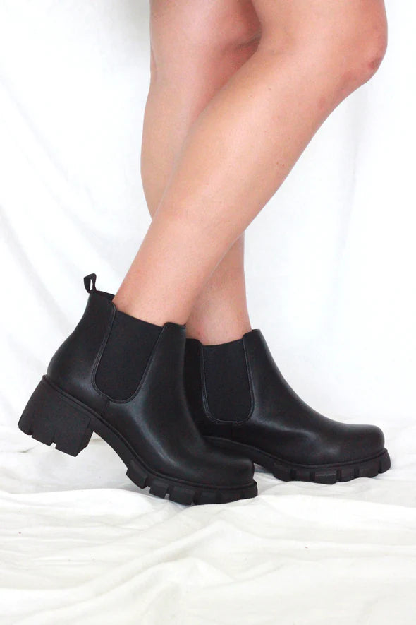 Cheyenne's Boots